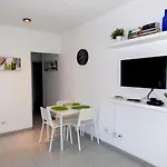 Apartamentos Medano - Playa Grande アパート