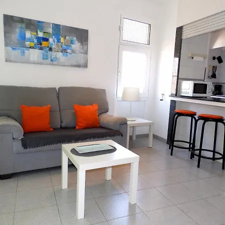 Apartamentos Medano - Playa Grande Apartment *